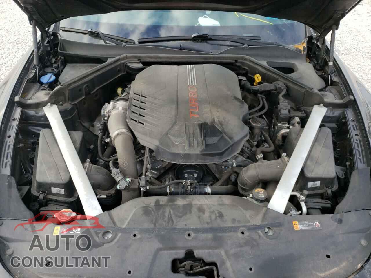 KIA STINGER 2018 - KNAE45LC3J6010403