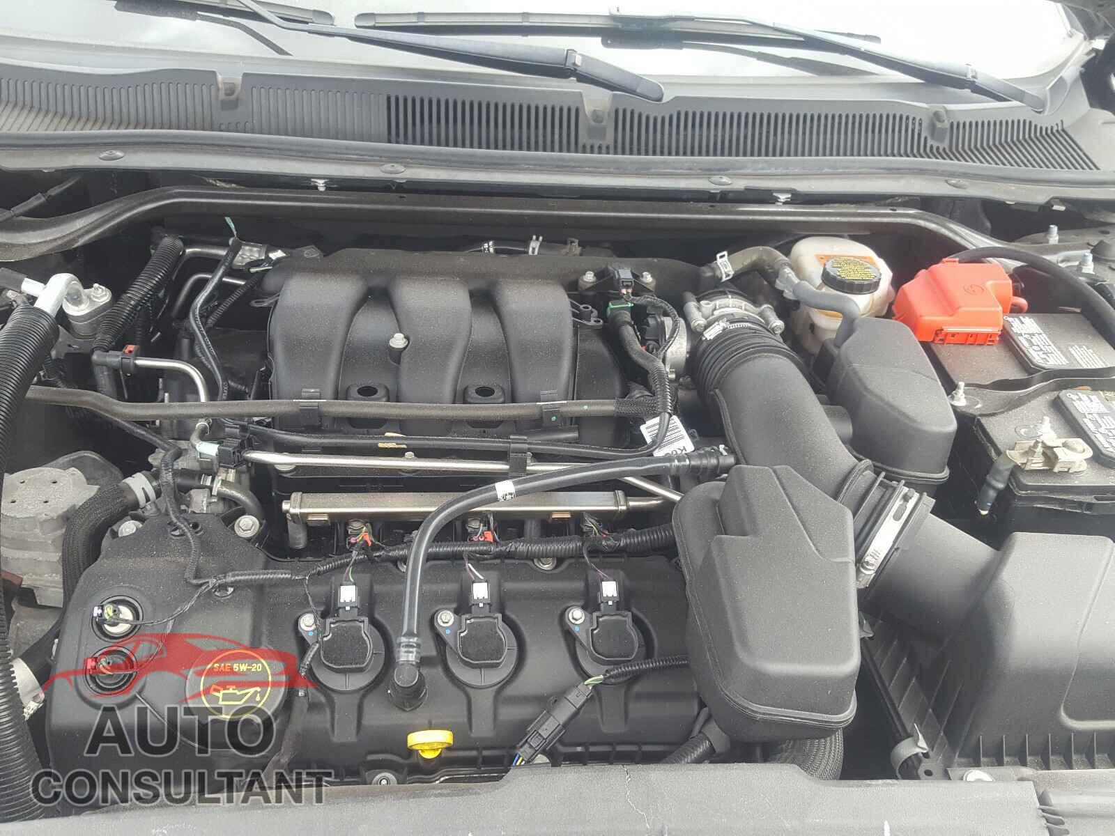 FORD TAURUS 2017 - 1FAHP2E85HG132091
