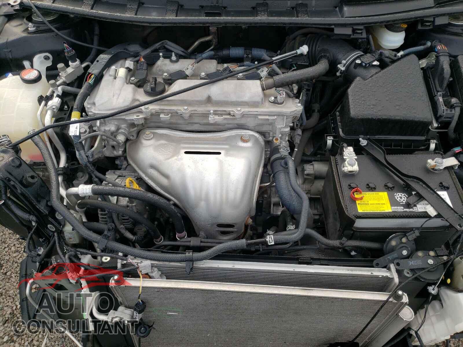 TOYOTA SCION 2016 - JTKJF5C76GJ014362