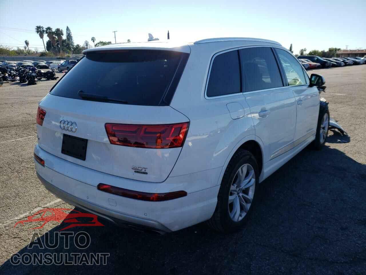 AUDI Q7 2018 - WA1AAAF75JD049470