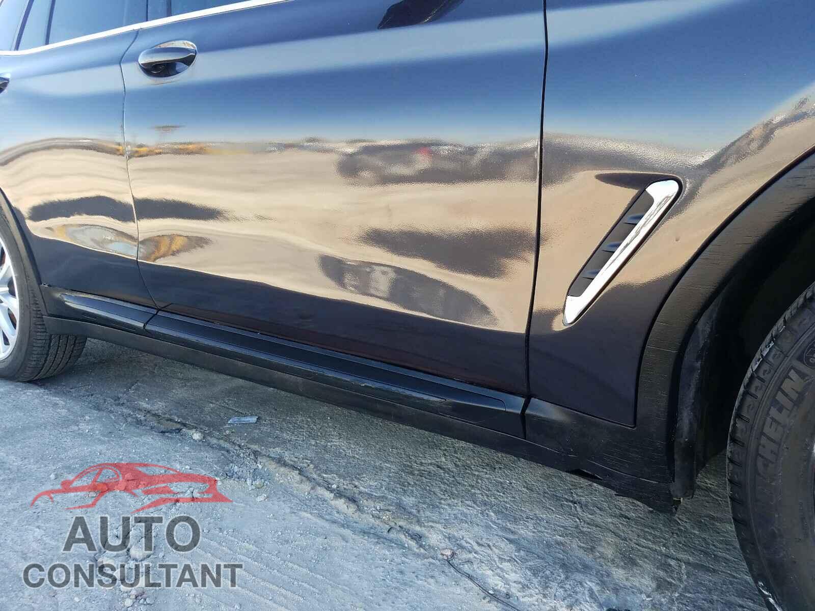 BMW X3 2019 - 5UXTR7C57KLF35512