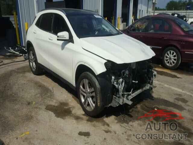 MERCEDES-BENZ GLK250 2015 - WDCTG4EB3FJ163121