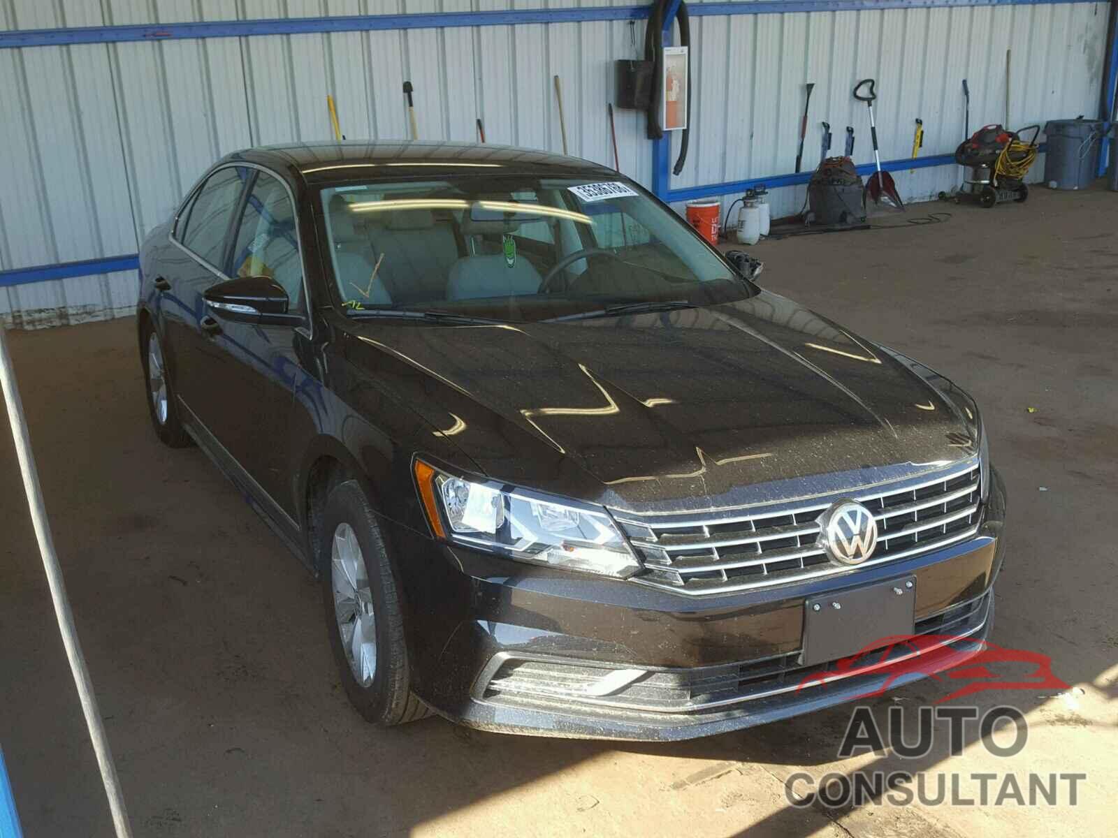 VOLKSWAGEN PASSAT 2017 - 1VWAT7A36HC071644