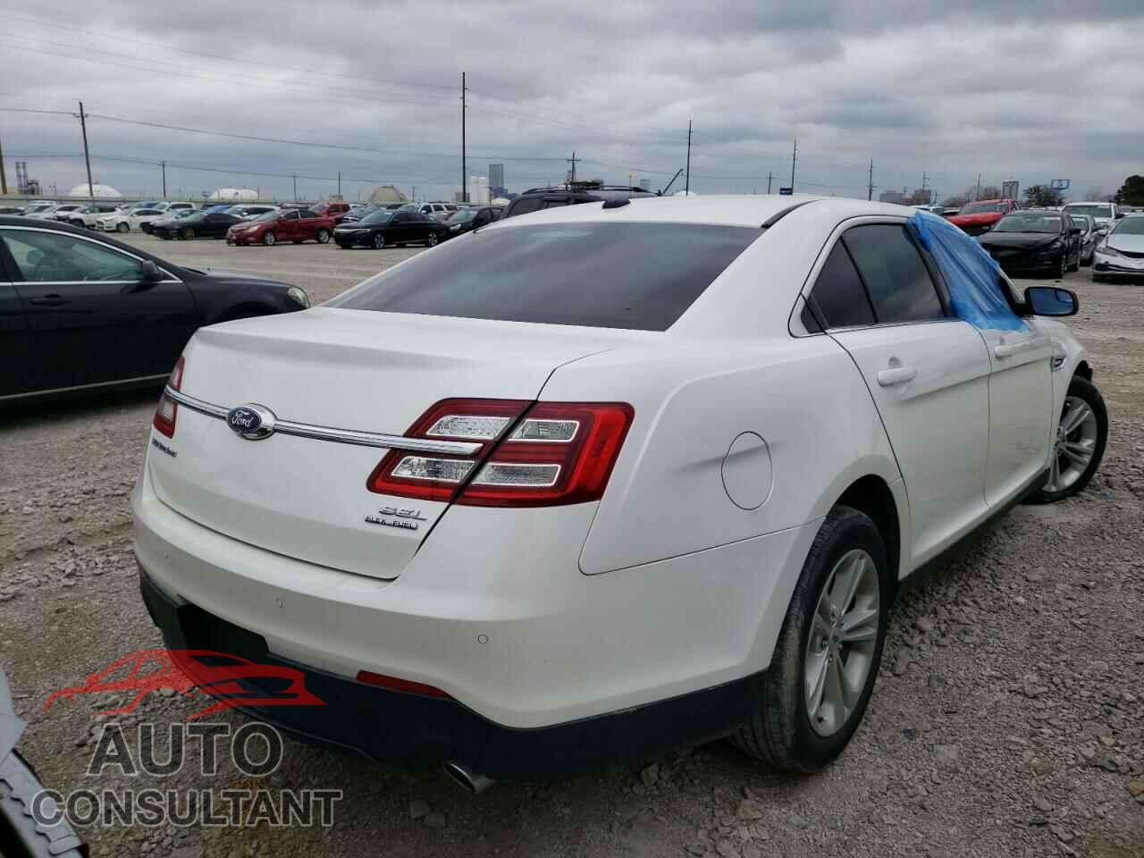 FORD TAURUS 2017 - 1FAHP2E8XHG125945