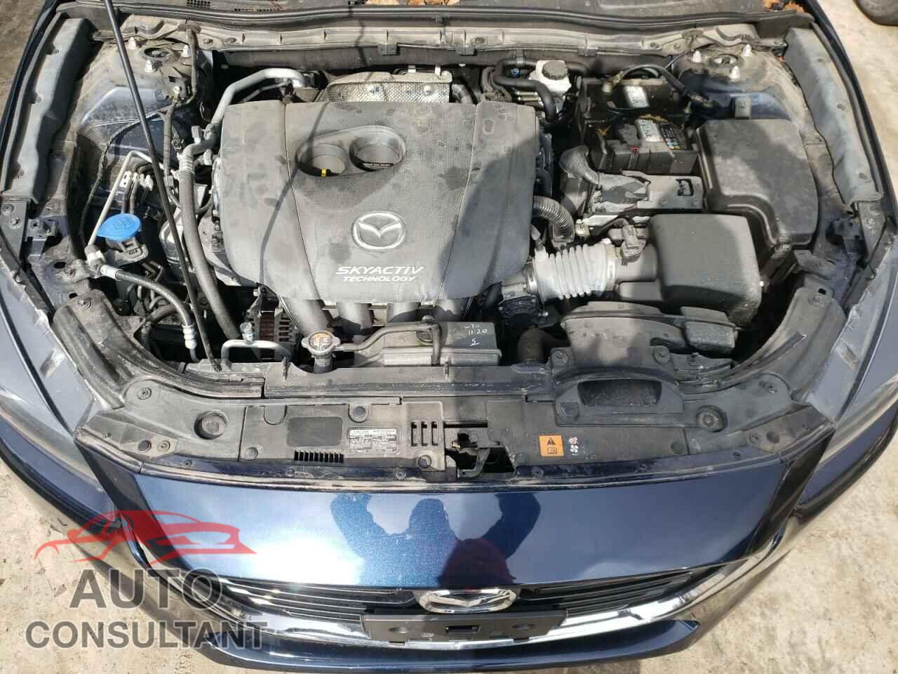 MAZDA 3 2018 - 3MZBN1M31JM163580