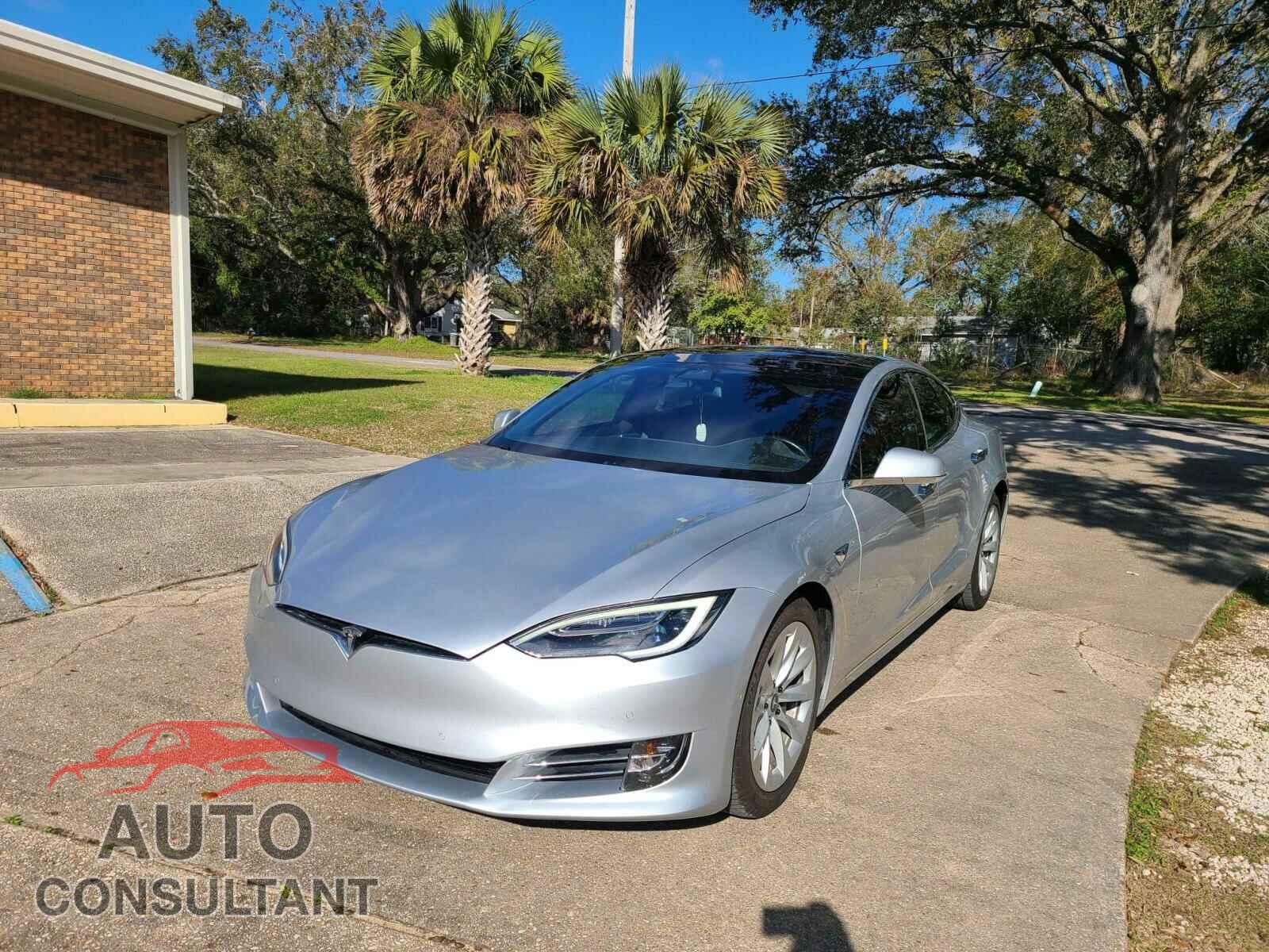 TESLA MODEL S 2017 - 5YJSA1E24HF175984