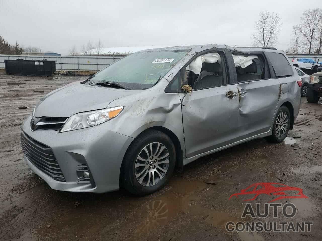 TOYOTA SIENNA 2018 - 5TDYZ3DC6JS929591