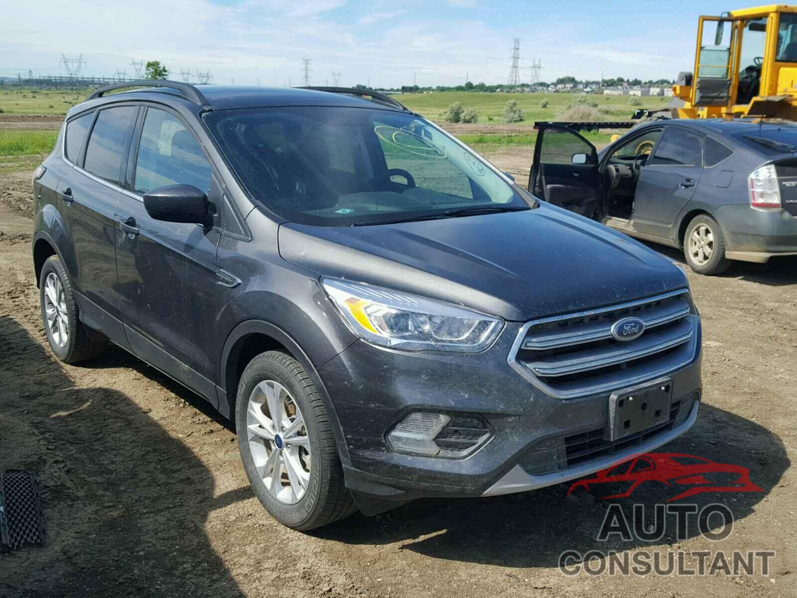 FORD ESCAPE 2017 - 1FMCU9GD9HUD59247