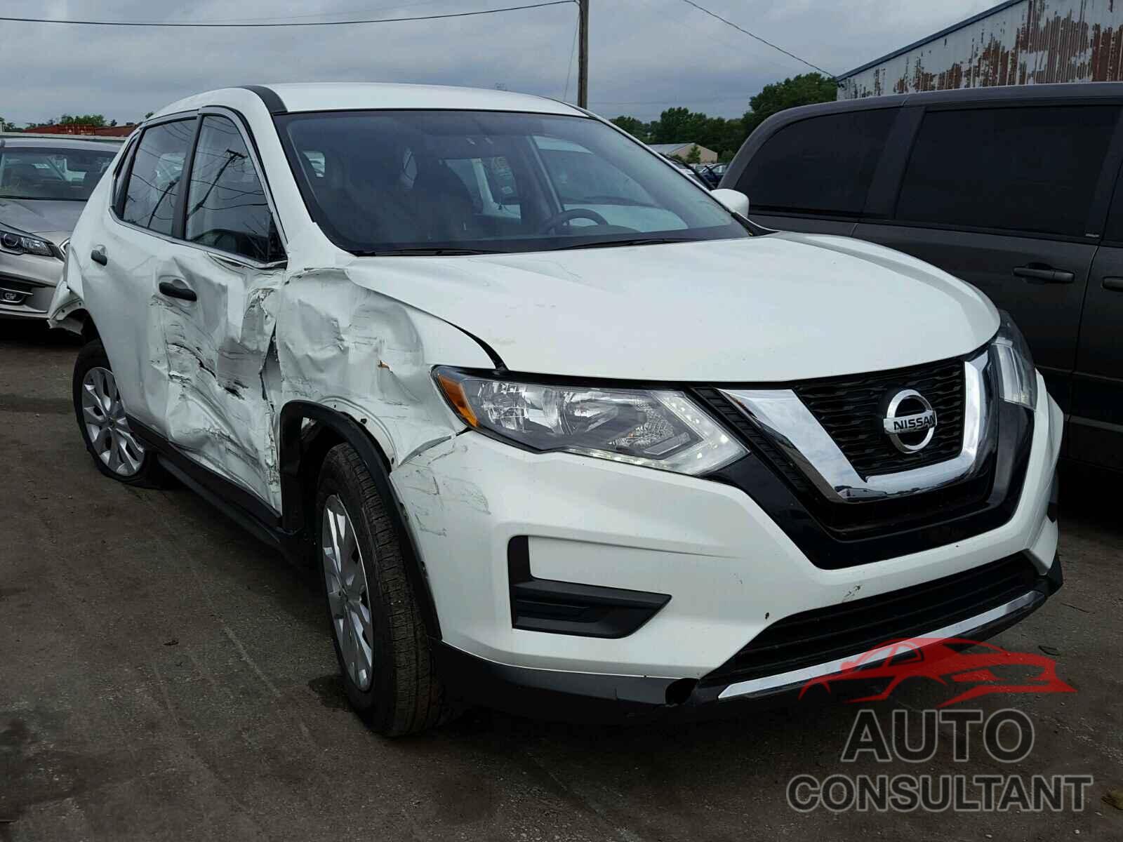 NISSAN ROGUE S 2017 - KNMAT2MV1HP567625