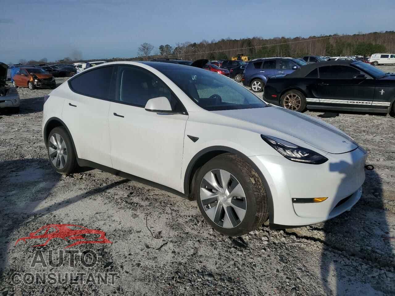 TESLA MODEL Y 2021 - 5YJYGAEE7MF200728