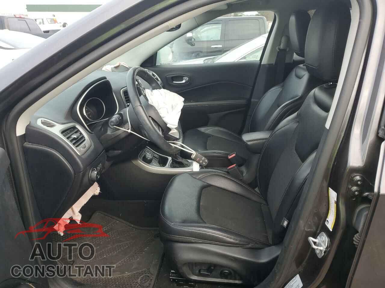 JEEP COMPASS 2017 - 3C4NJDBB8HT640044