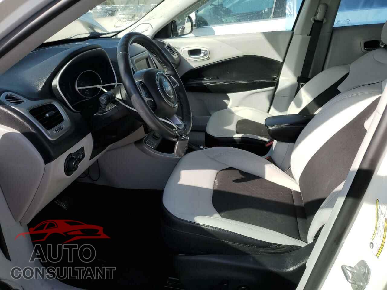JEEP COMPASS 2018 - 3C4NJCBB9JT124260