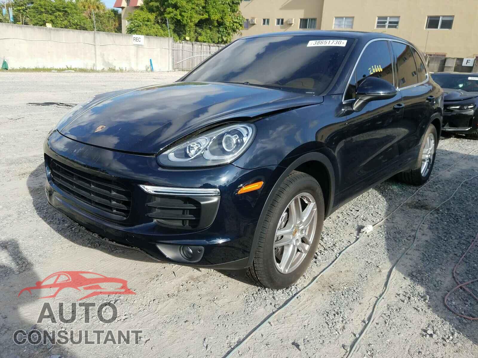 PORSCHE CAYENNE 2016 - WP1AA2A29GKA08852