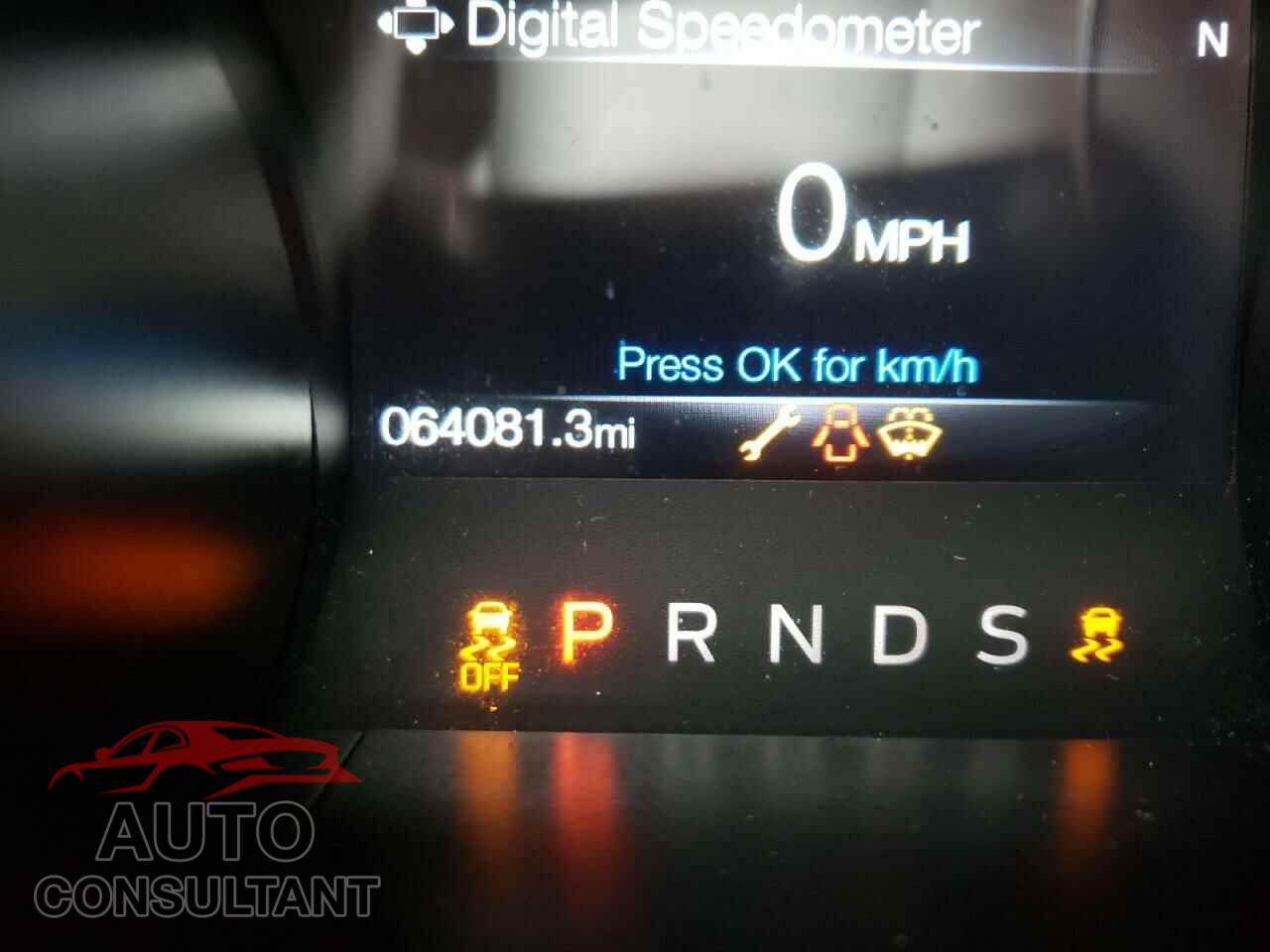 FORD MUSTANG 2018 - 1FATP8UH7J5155386