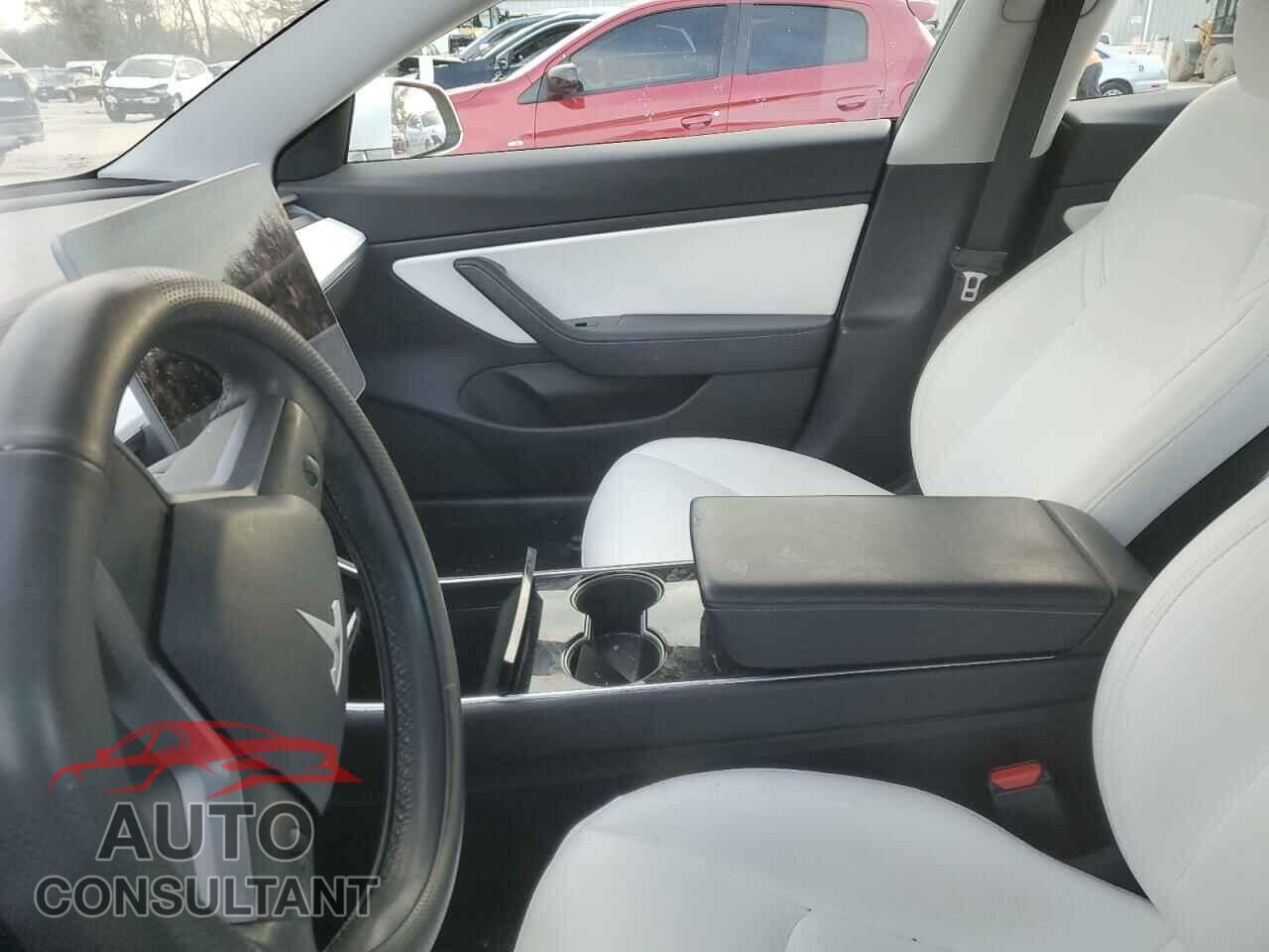 TESLA MODEL 3 2020 - 5YJ3E1EC5LF784253