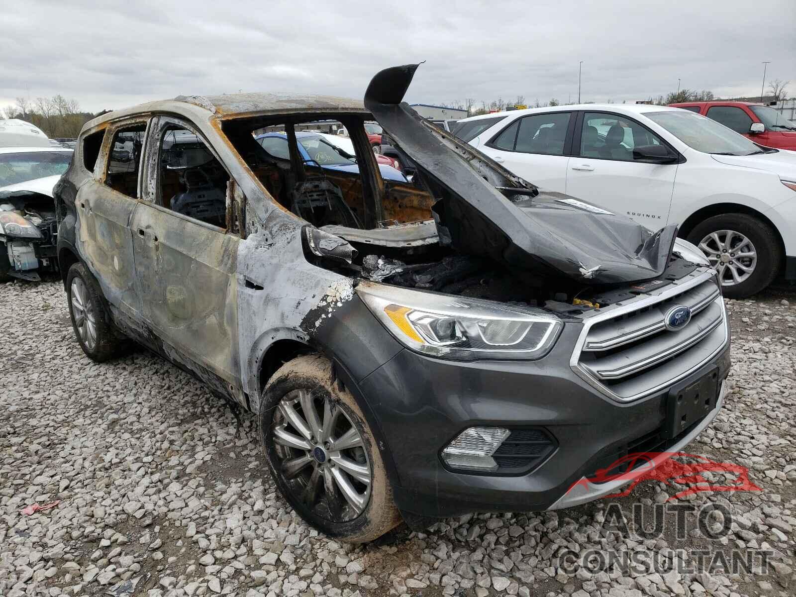 FORD ESCAPE 2017 - 1FMCU0JD4HUA79658
