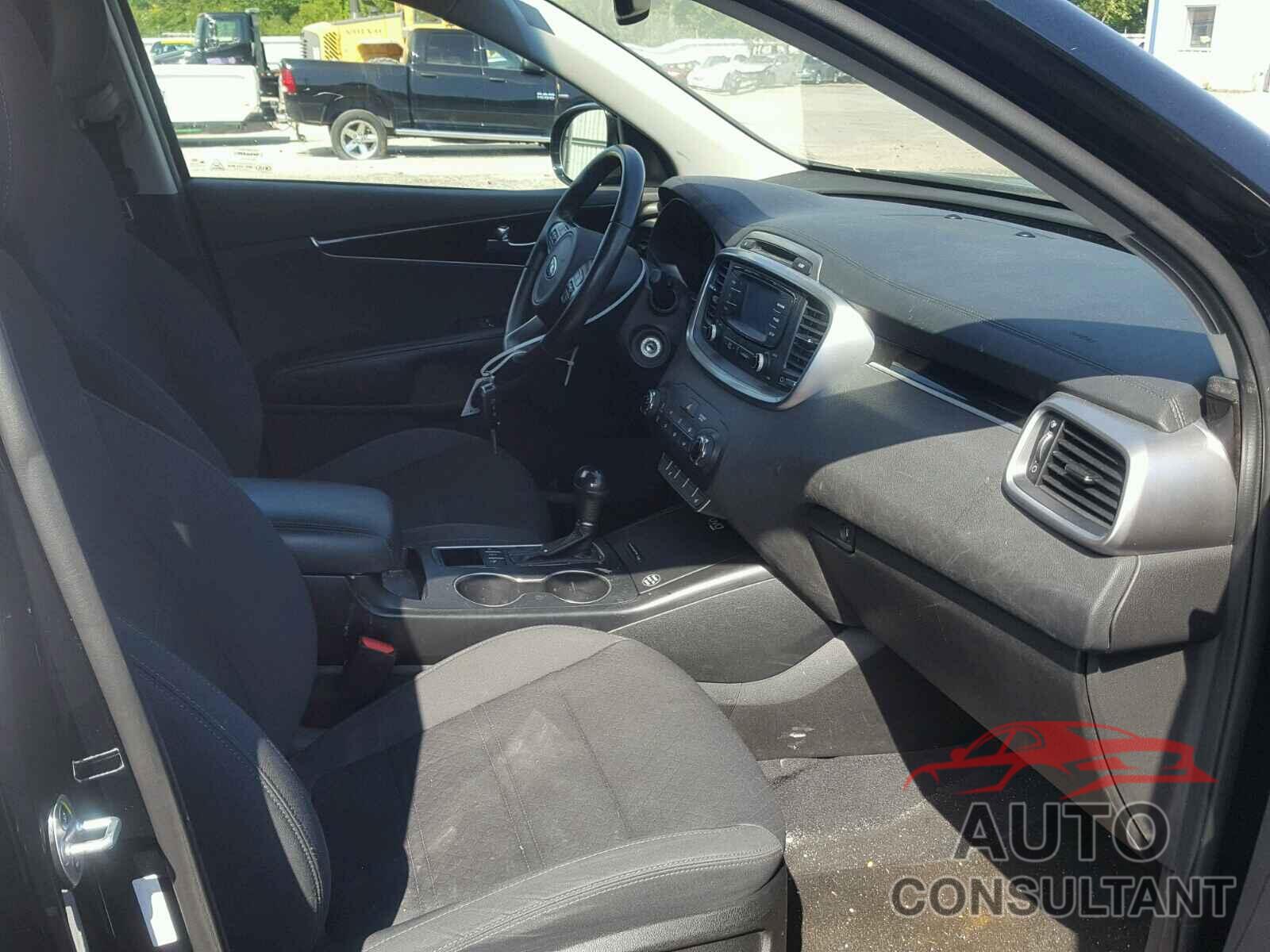 KIA SORENTO LX 2016 - 5XYPGDA33GG158203