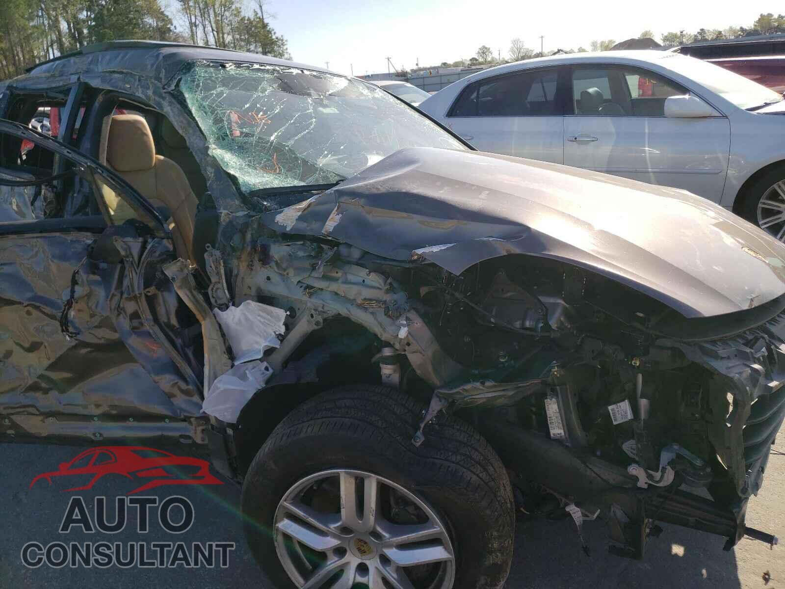 PORSCHE CAYENNE 2016 - WP1AA2A22GLA10274