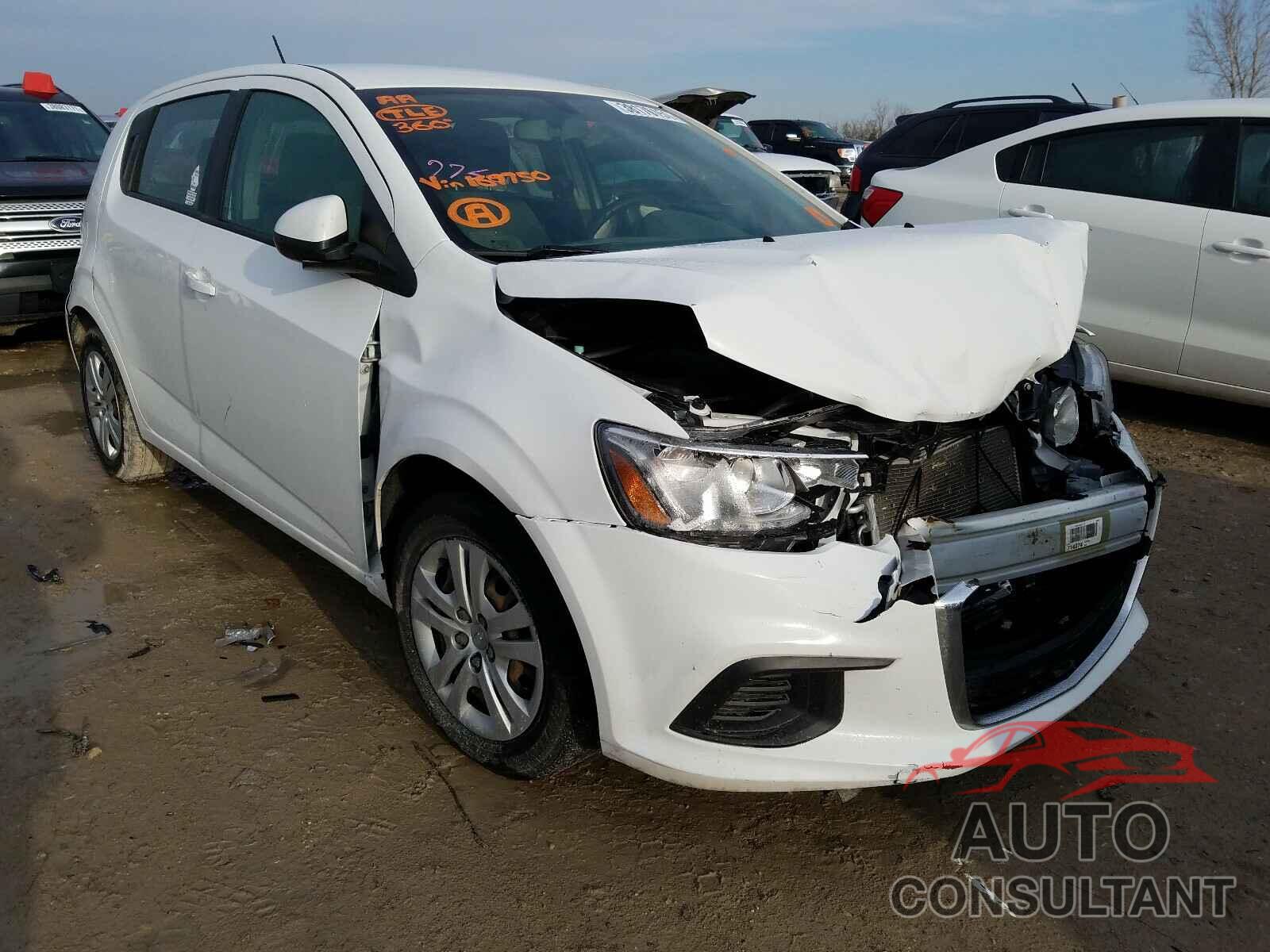 CHEVROLET SONIC 2017 - 1G1JG6SH5H4167750