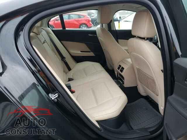 JAGUAR XE 2017 - SAJAE4BG5HA945587