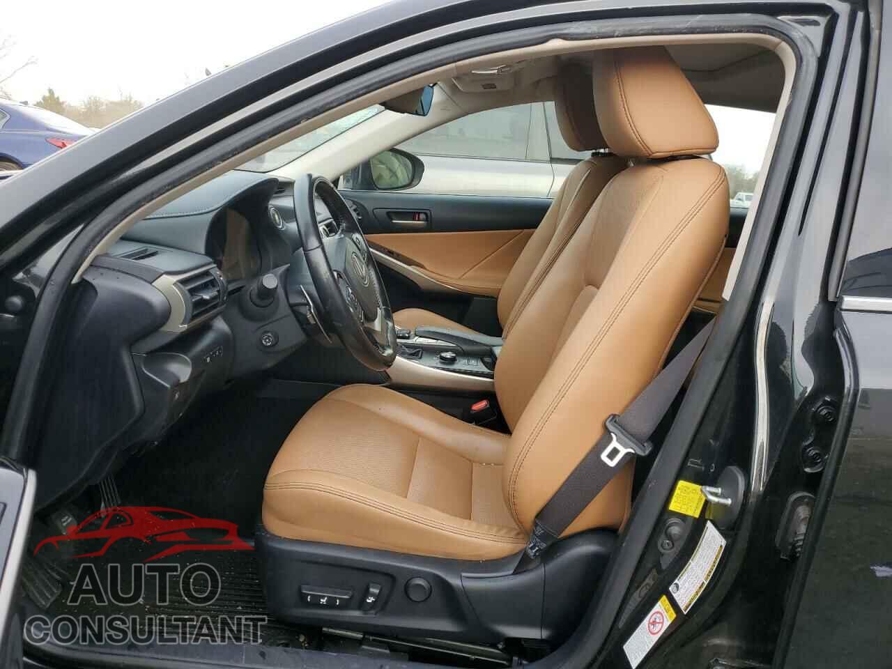 LEXUS IS 2018 - JTHC81D29J5030642