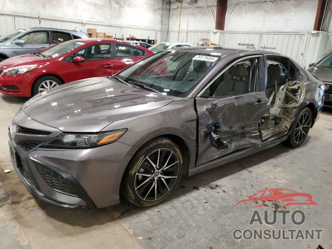 TOYOTA CAMRY 2022 - 4T1G11AK6NU711070