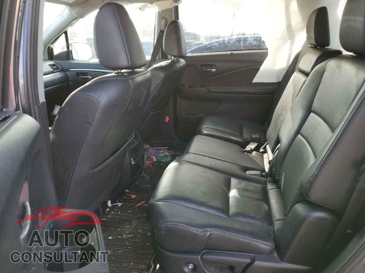 HONDA PILOT 2021 - 5FNYF5H20MB009566