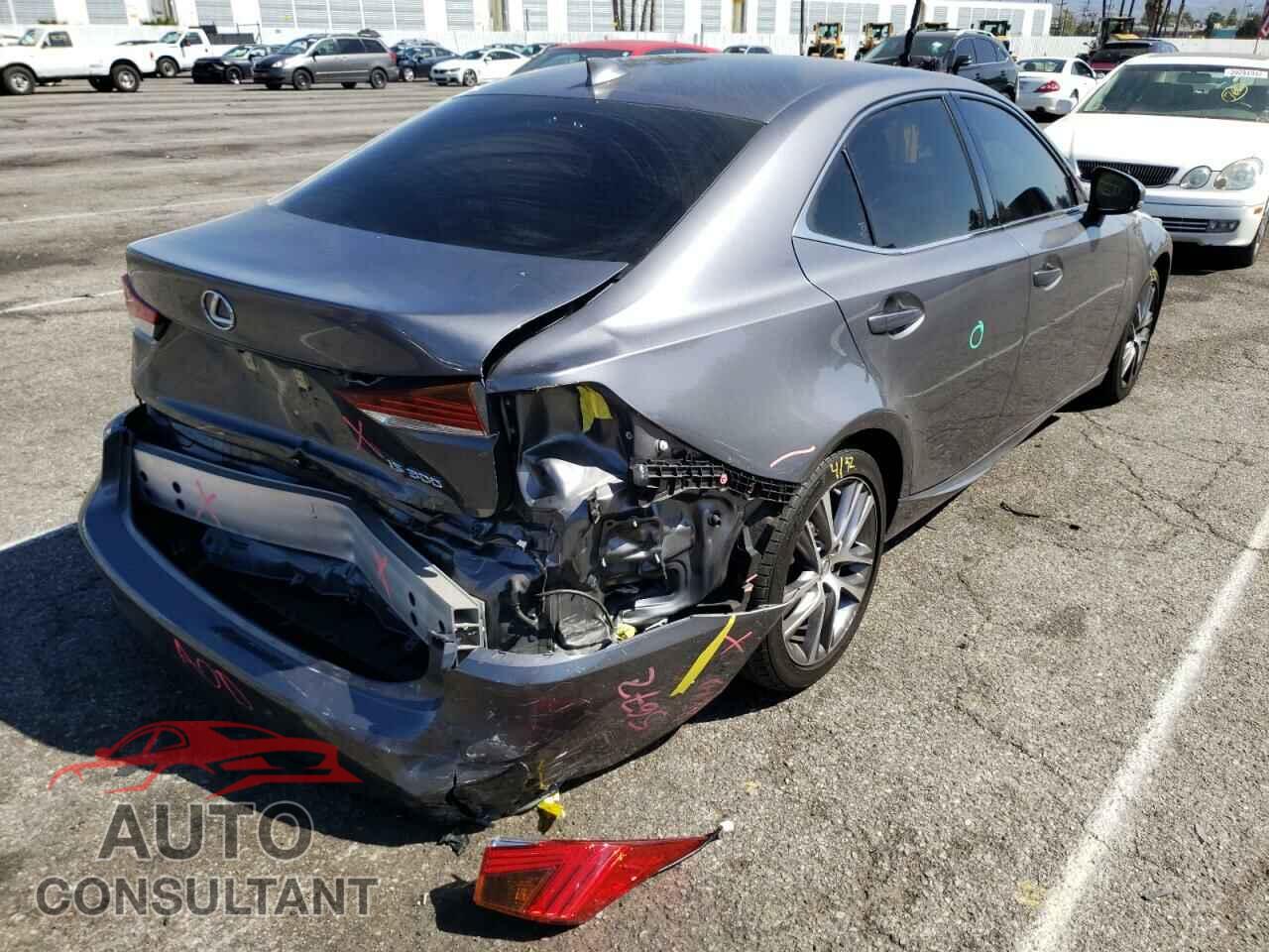 LEXUS IS 2018 - JTHBA1D23J5071669