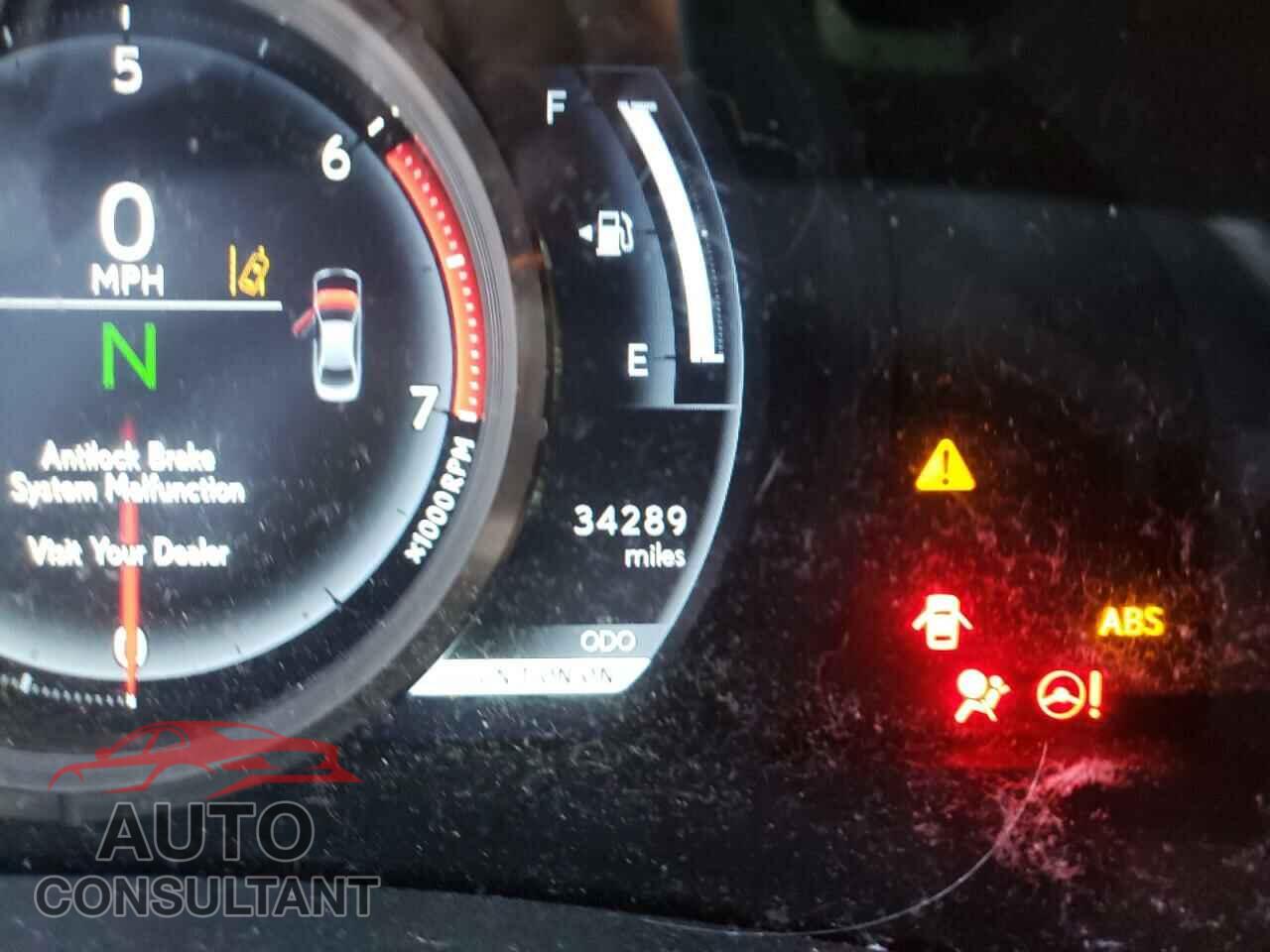 LEXUS IS 2017 - JTHBA1D25H5048324
