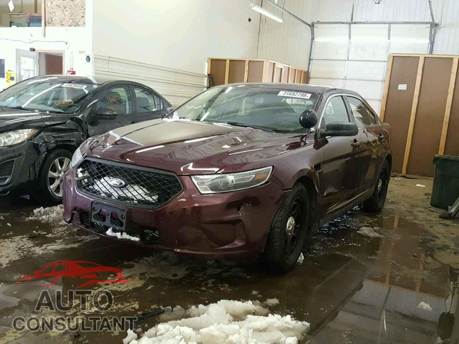 FORD TAURUS 2016 - 1FAHP2MK2GG129810