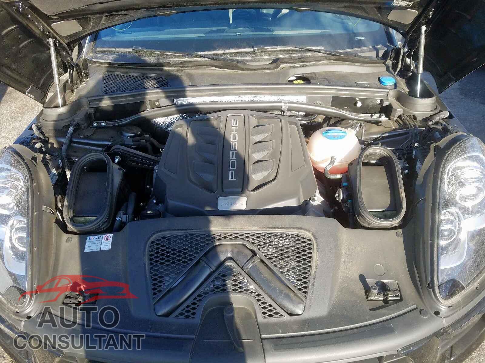 PORSCHE MACAN 2018 - WP1AB2A59JLB37585