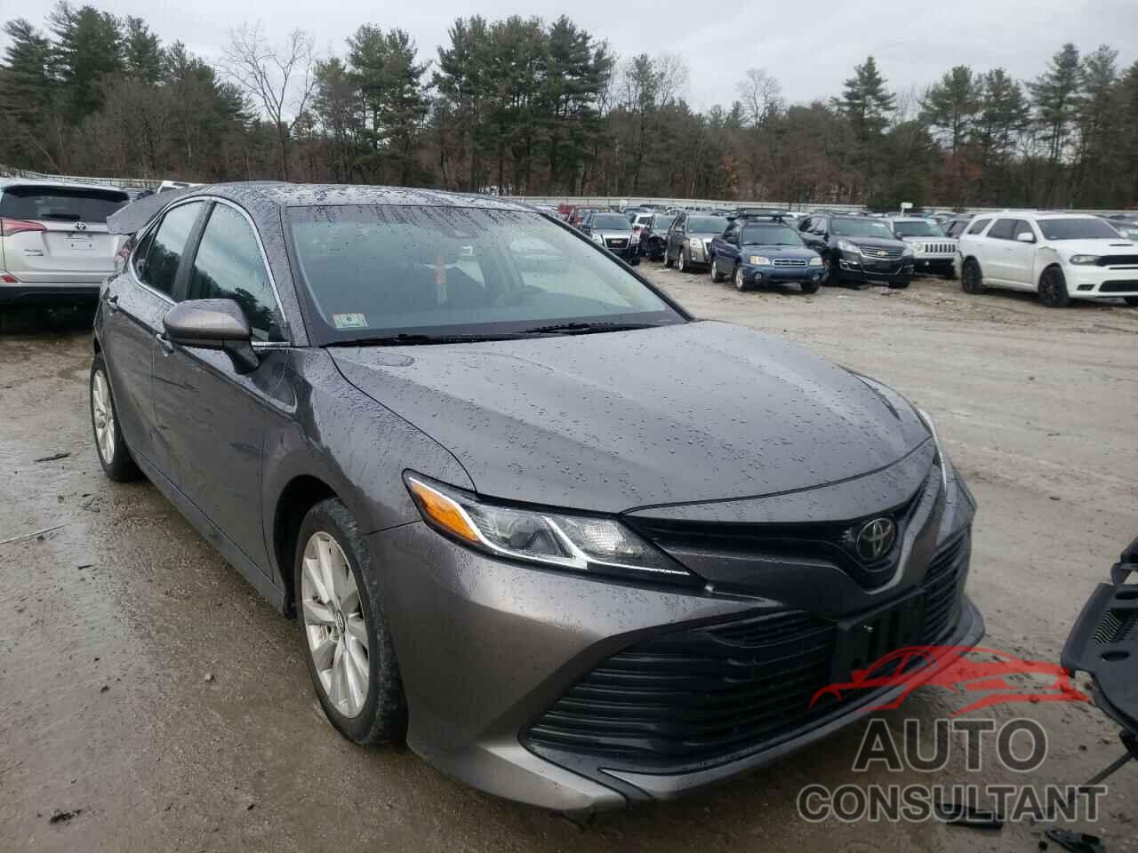 TOYOTA CAMRY 2018 - 4T1B11HK5JU027704