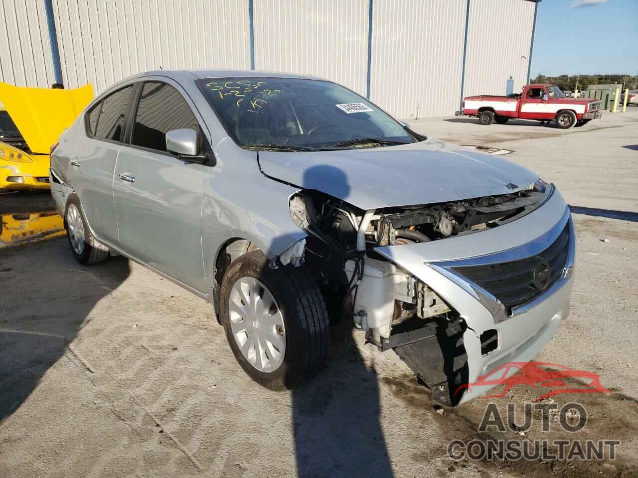 NISSAN VERSA 2017 - 3N1CN7AP4HL880589
