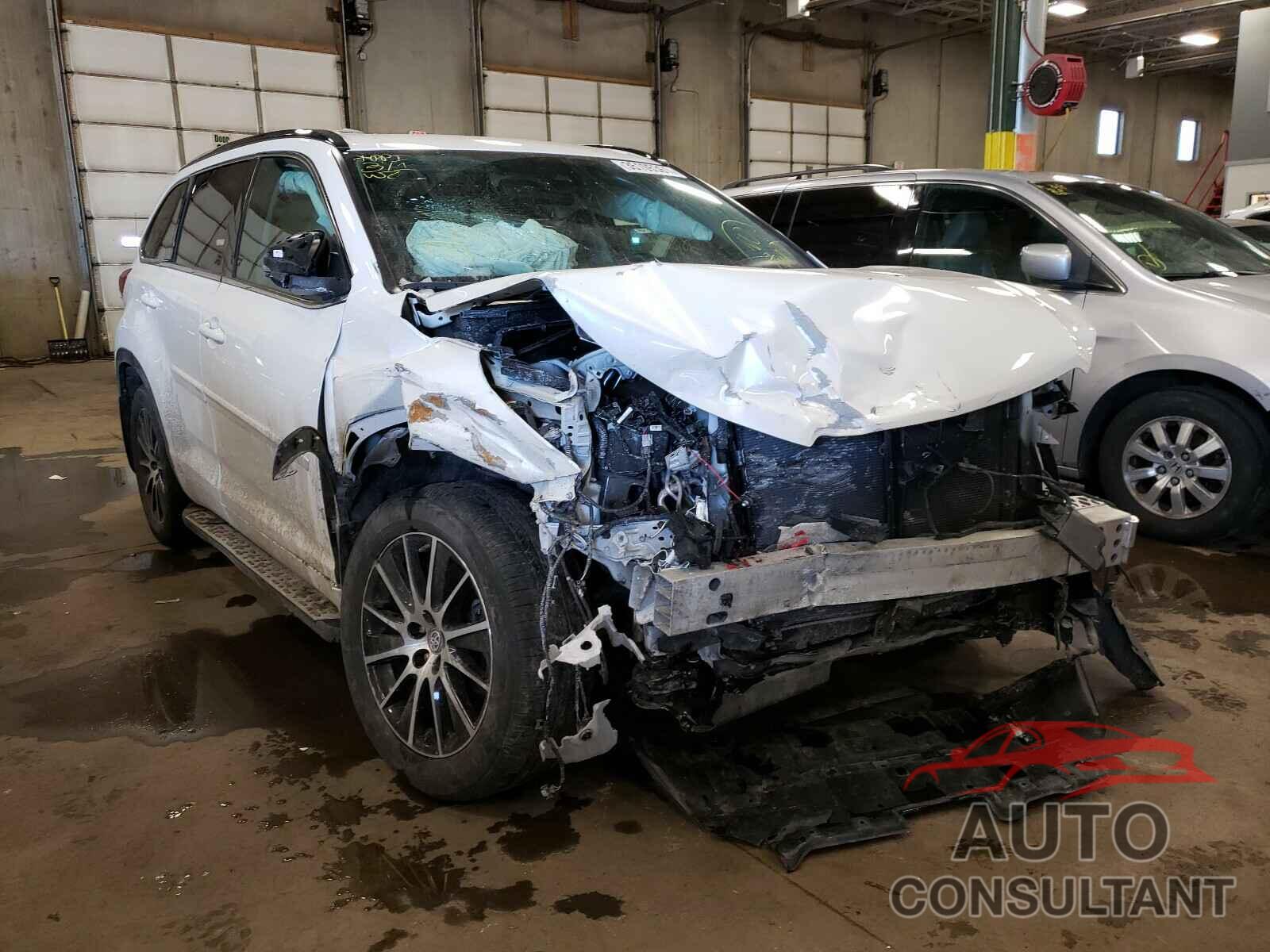 TOYOTA HIGHLANDER 2017 - 5TDJZRFH3HS517295