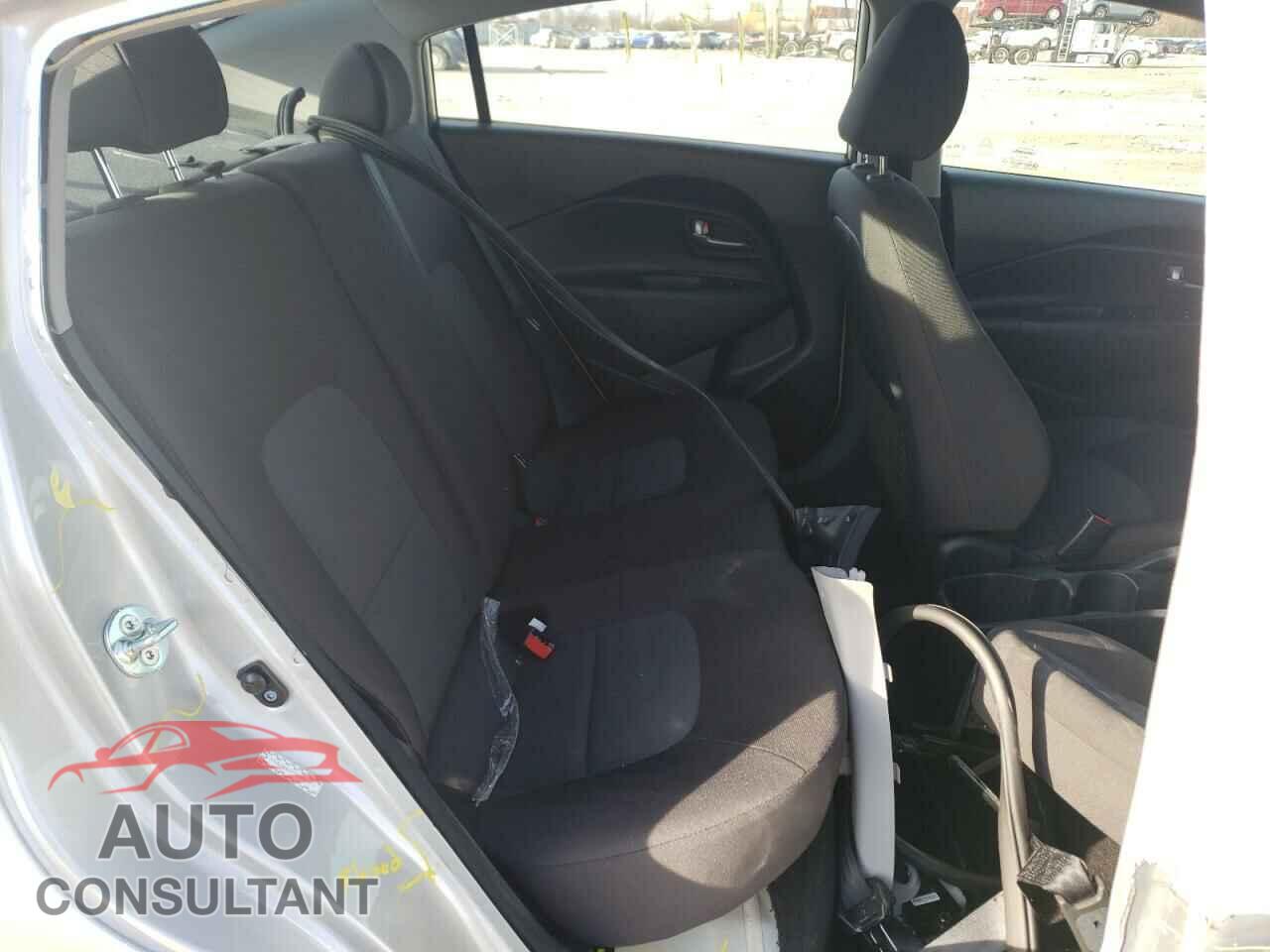 KIA RIO 2016 - KNADM4A31G6637411