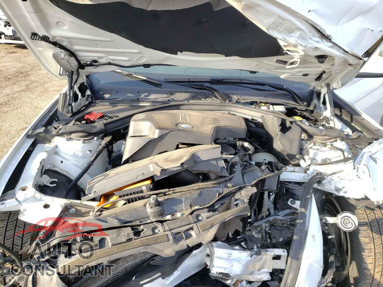 BMW 3 SERIES 2016 - WBA8E3G55GNU01982