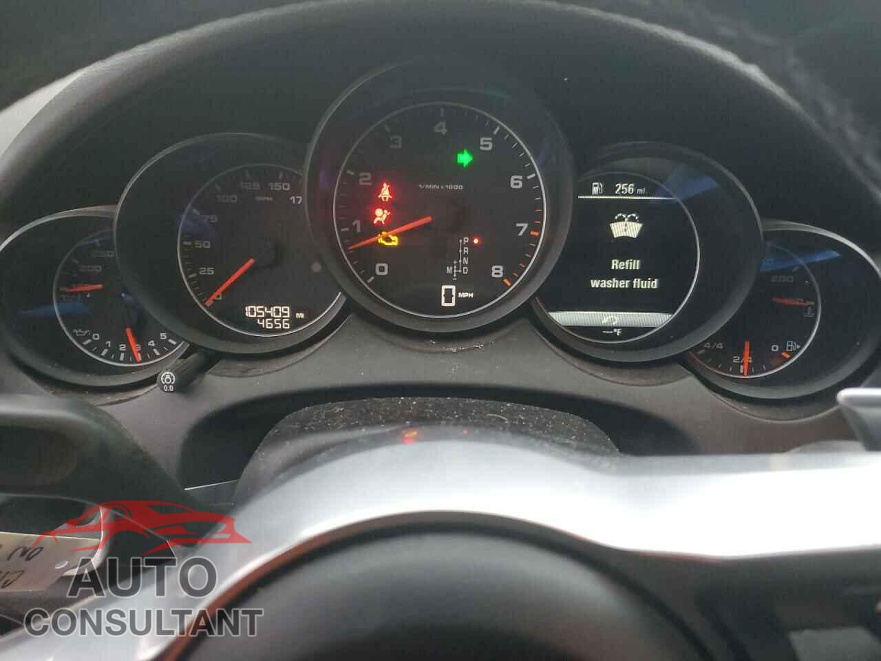 PORSCHE CAYENNE 2017 - WP1AA2A24HKA81970