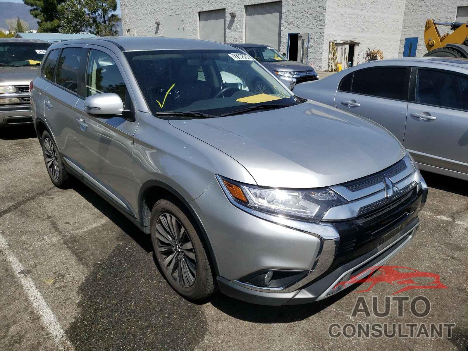 MITSUBISHI OUTLANDER 2019 - JA4AD3A31KZ035156