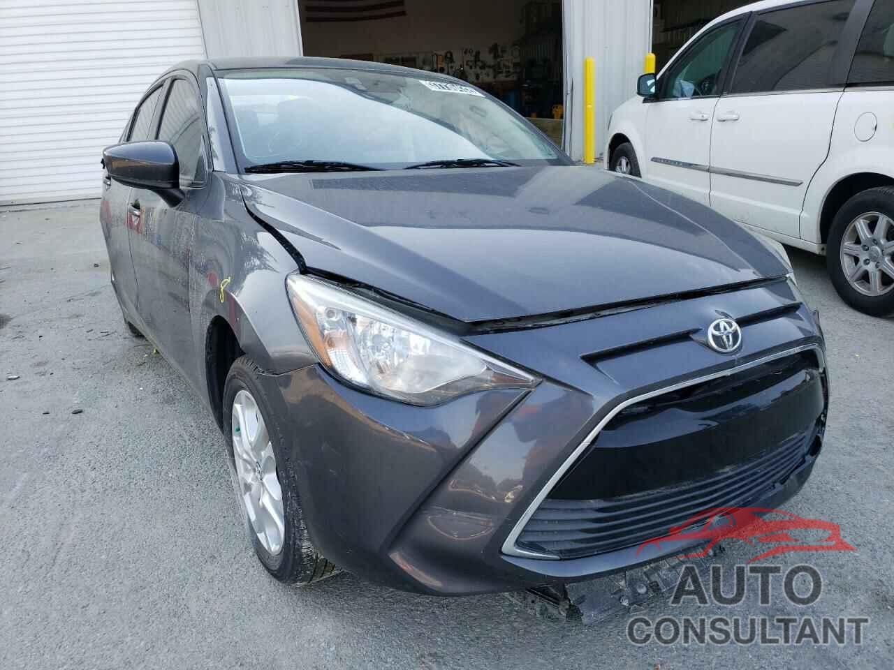 TOYOTA YARIS 2017 - 3MYDLBYV5HY147325