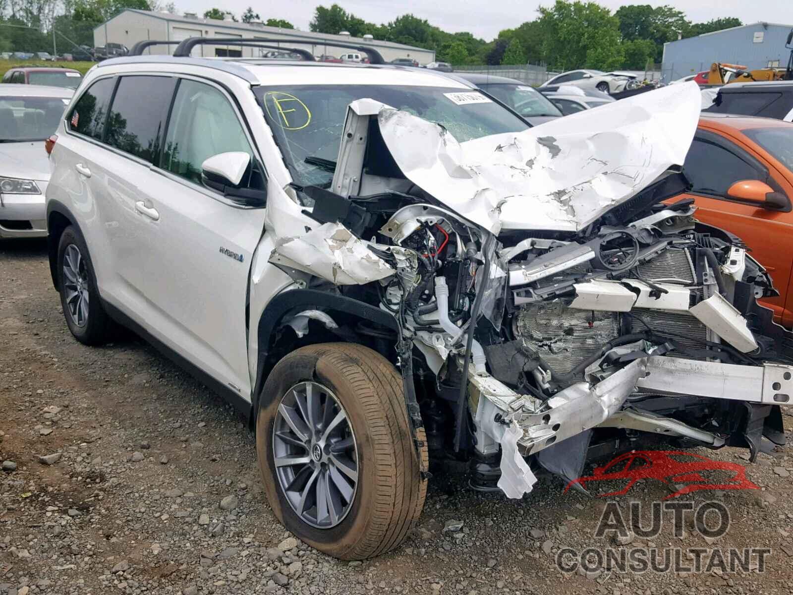 TOYOTA HIGHLANDER 2019 - 5TDJGRFH4KS054757