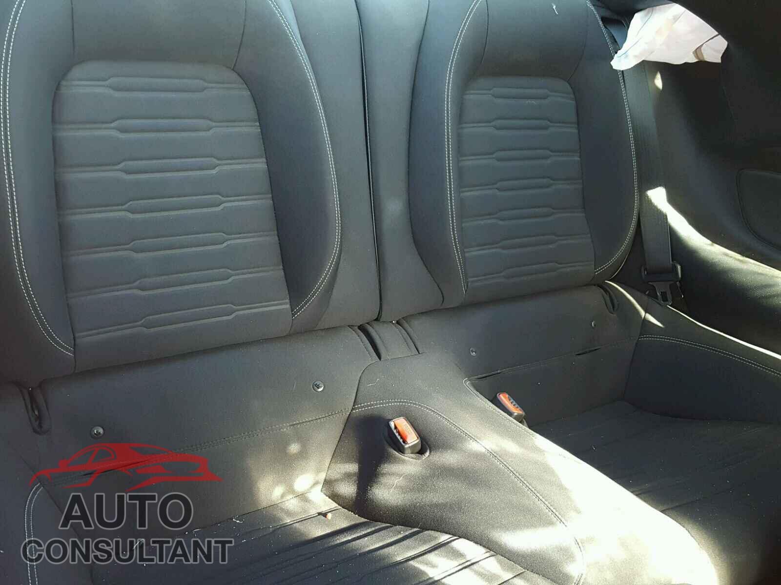 FORD MUSTANG 2015 - 1FA6P8TH0F5338330