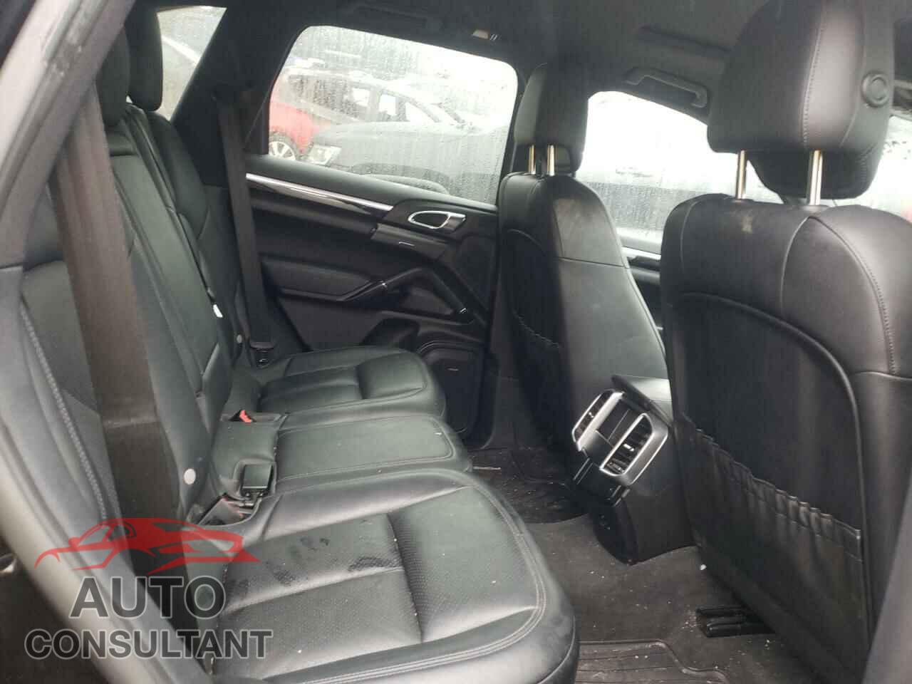 PORSCHE CAYENNE 2016 - WP1AA2A21GLA11402