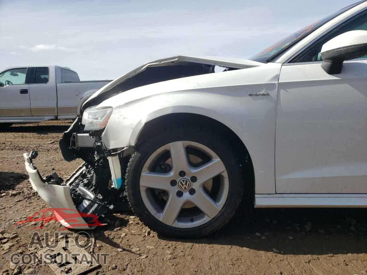 AUDI A3 2017 - WAUTPBFF1HA048478