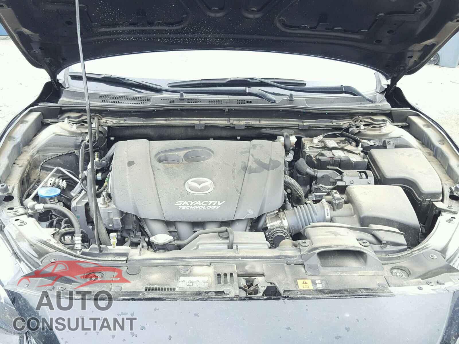 MAZDA 3 2017 - 3MZBN1U75HM126934