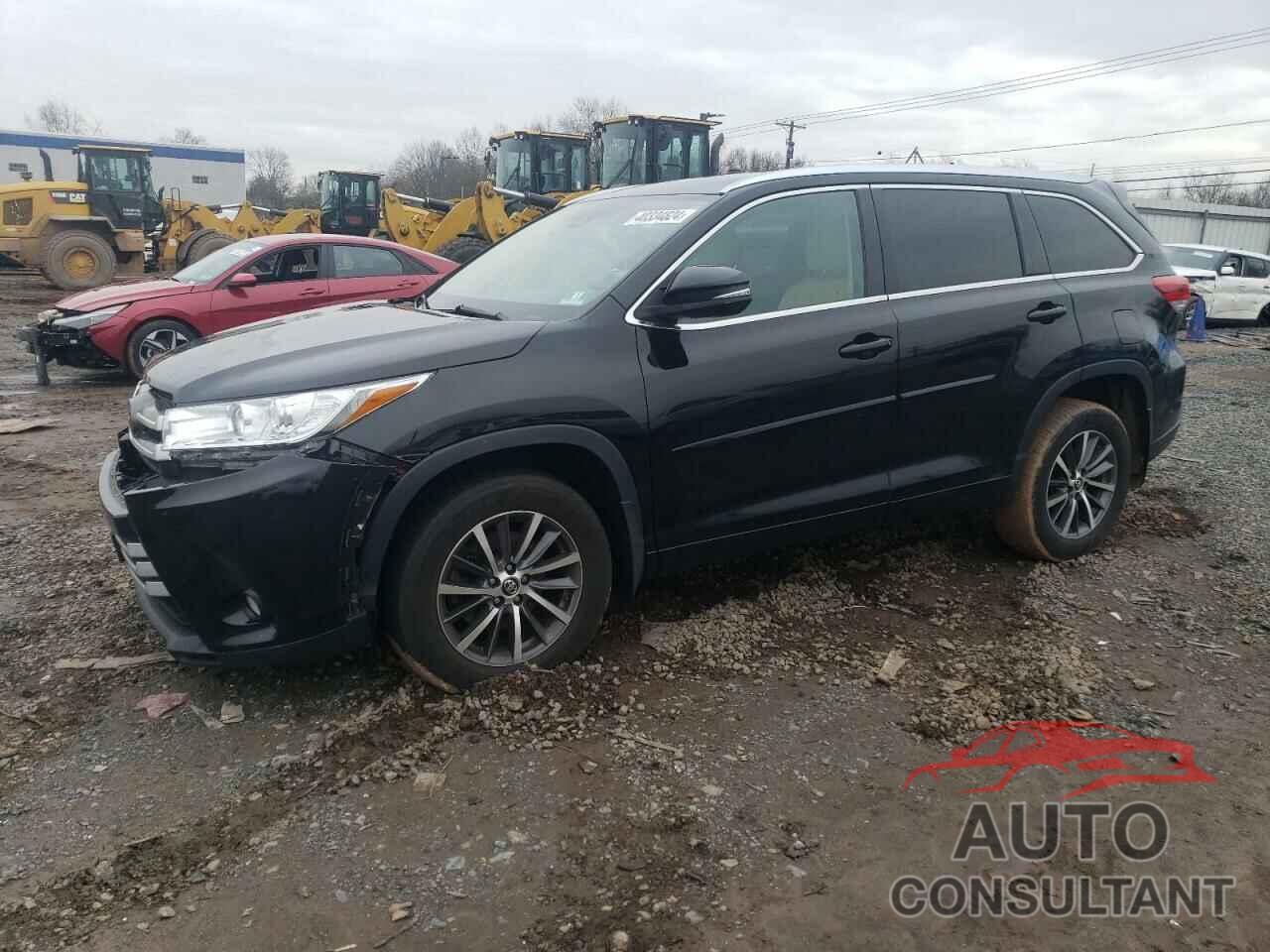 TOYOTA HIGHLANDER 2018 - 5TDJZRFH4JS855164