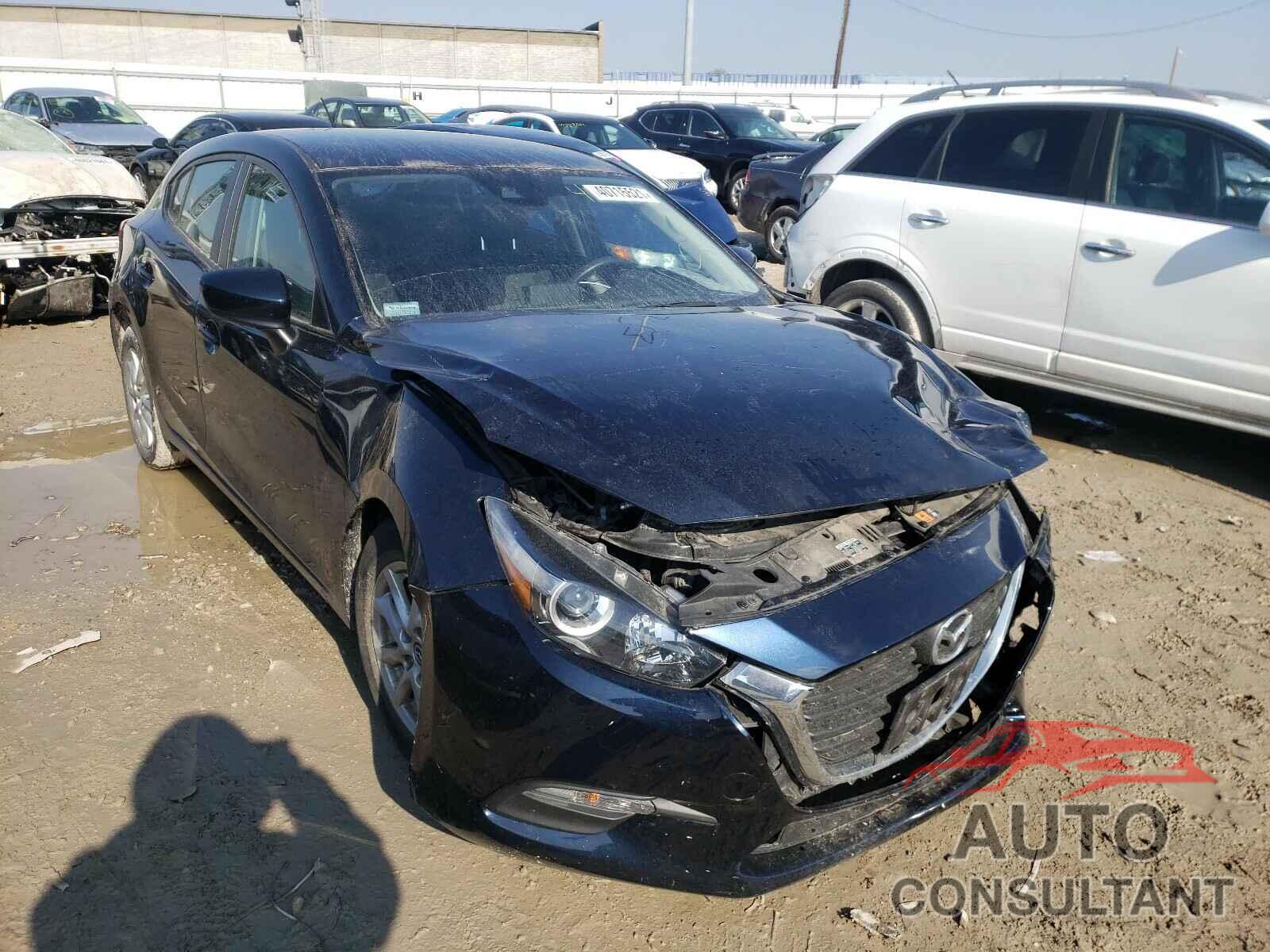 MAZDA 3 2018 - 3MZBN1K72JM176649