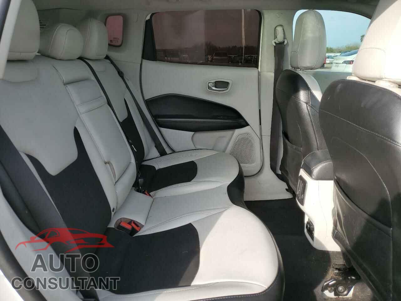 JEEP COMPASS 2019 - 3C4NJCBB7KT616190