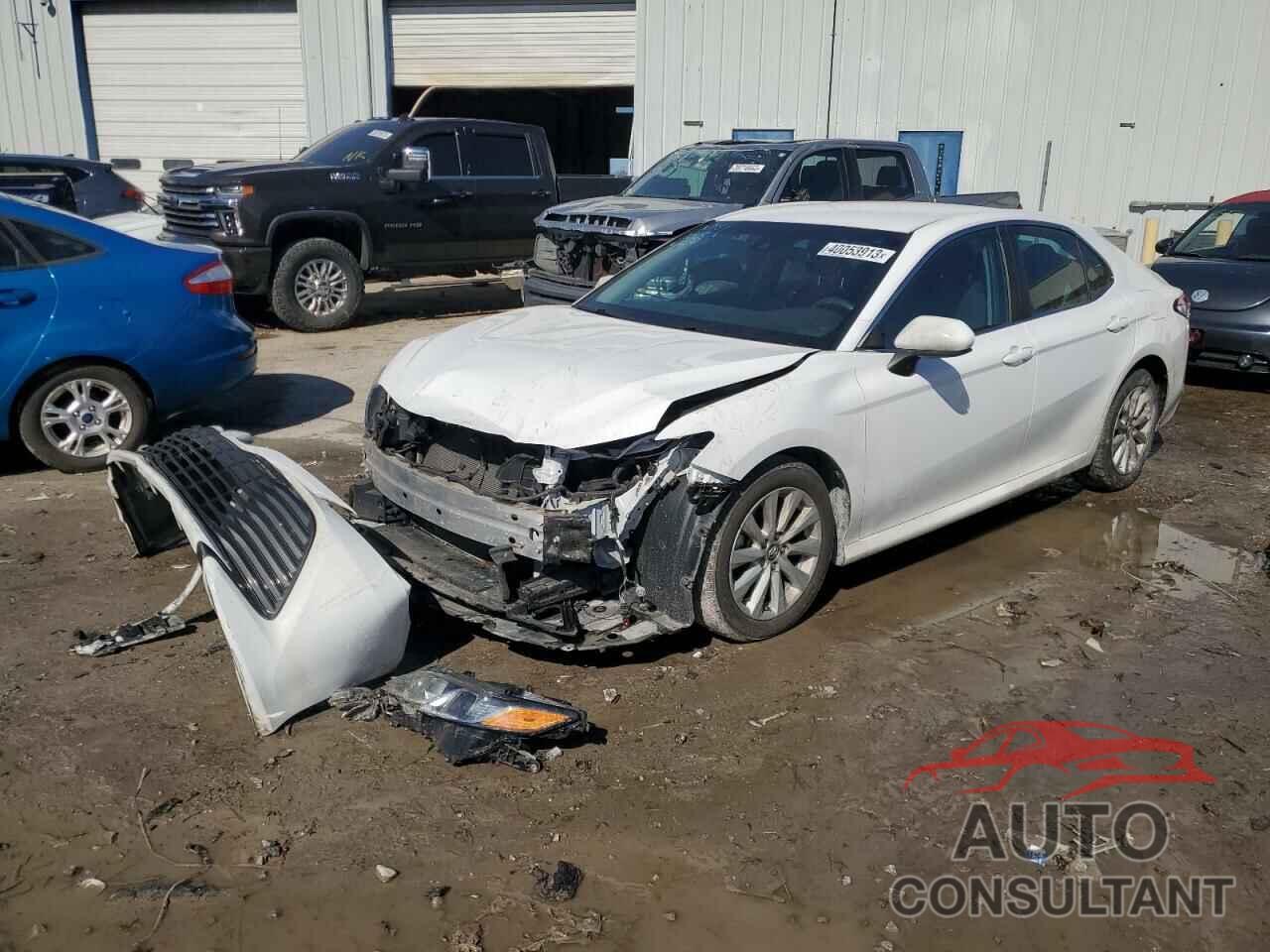 TOYOTA CAMRY 2018 - 4T1B11HK8JU652453