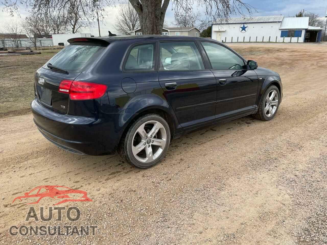 AUDI A3 2012 - WAUKJAFM2CA141556