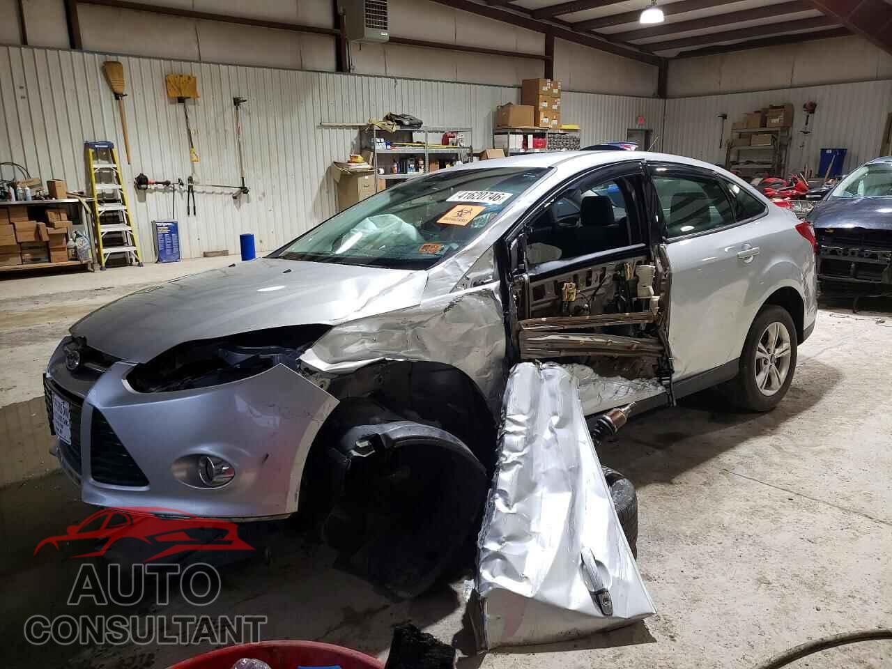 FORD FOCUS 2012 - 1FAHP3F24CL181105
